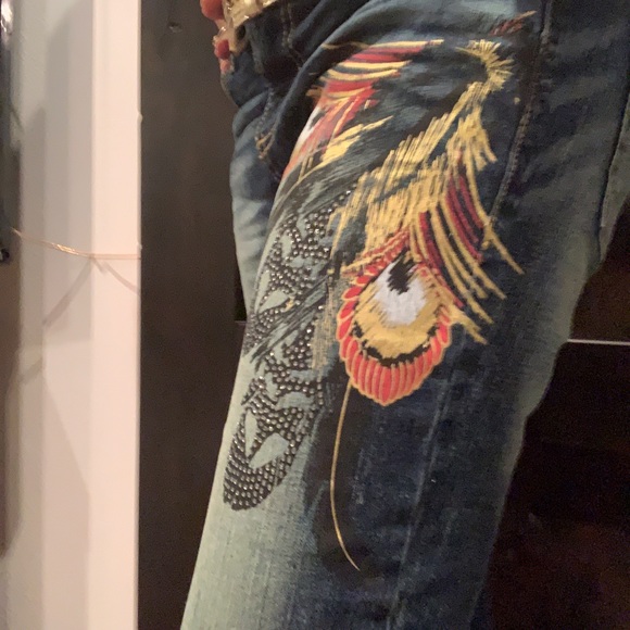 Baby Phat Embellished Capri - Picture 2 of 6